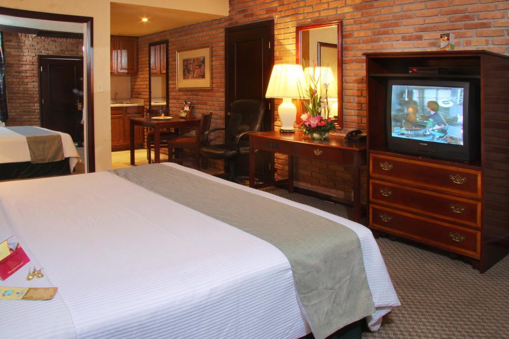Four Points By Sheraton Saltillo Pokój zdjęcie